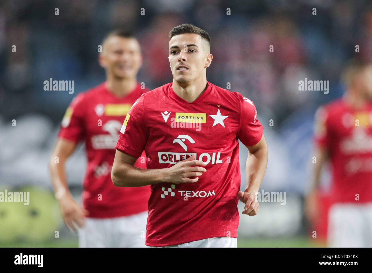 Miki Villar de Wisla Krakow célèbre après avoir marqué un but lors du match de football Fortuna 1 Polish League 2023/2024 entre Wisla Krakow et Resovia Rzeszow au stade municipal de Cracovie. Score final ; Wisla Krakow 4:1 Resovia Rzeszow. Crédit : SOPA Images Limited/Alamy Live News Banque D'Images