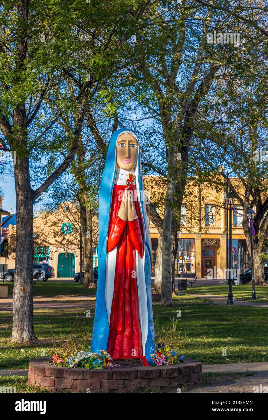 Las Vegas, Nouveau Mexique - 14 octobre 2023 : Plaza Park avec de belles sculptures à Las Vegas, Nouveau Mexique Banque D'Images