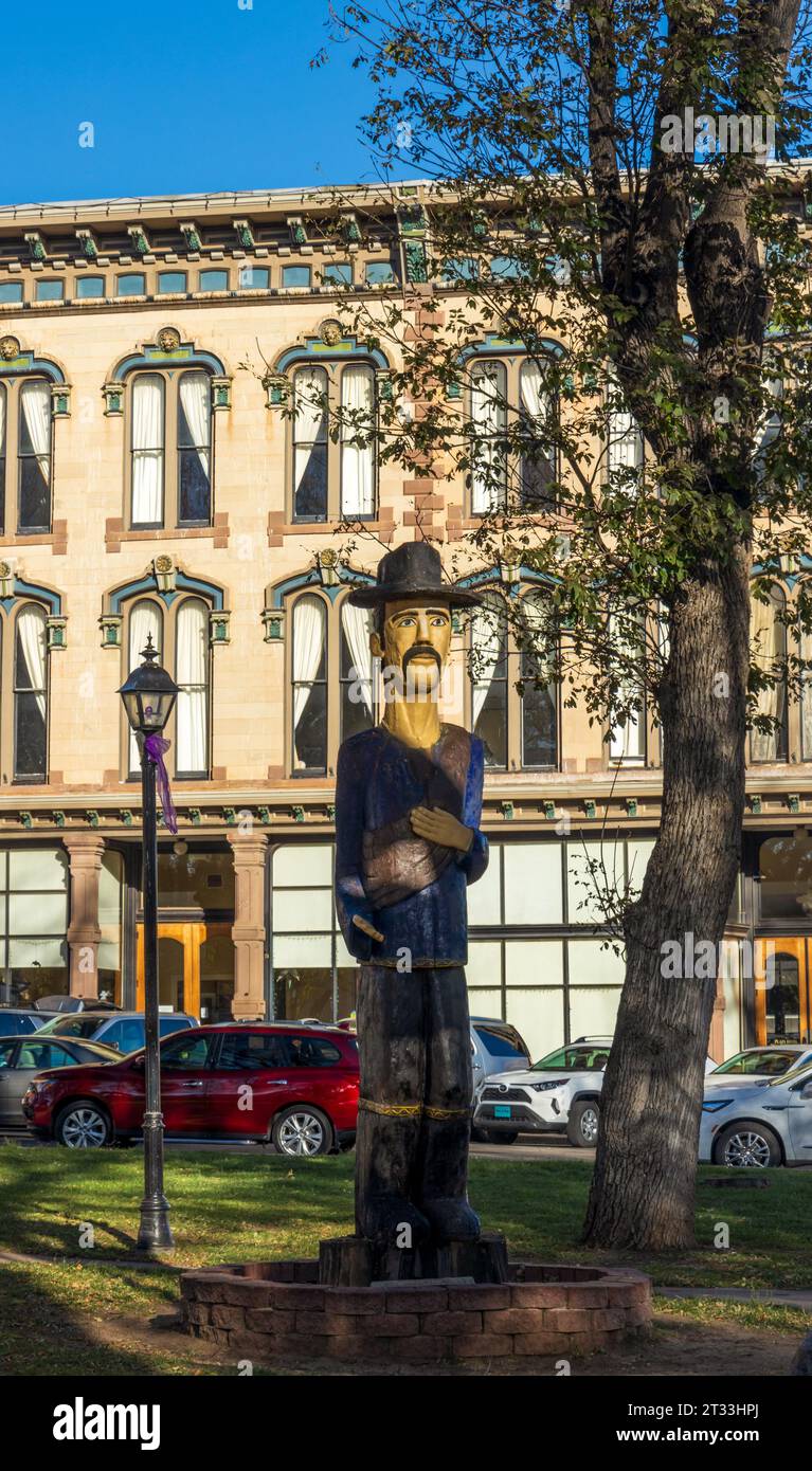 Las Vegas, Nouveau Mexique - 14 octobre 2023 : Plaza Park avec de belles sculptures à Las Vegas, Nouveau Mexique Banque D'Images