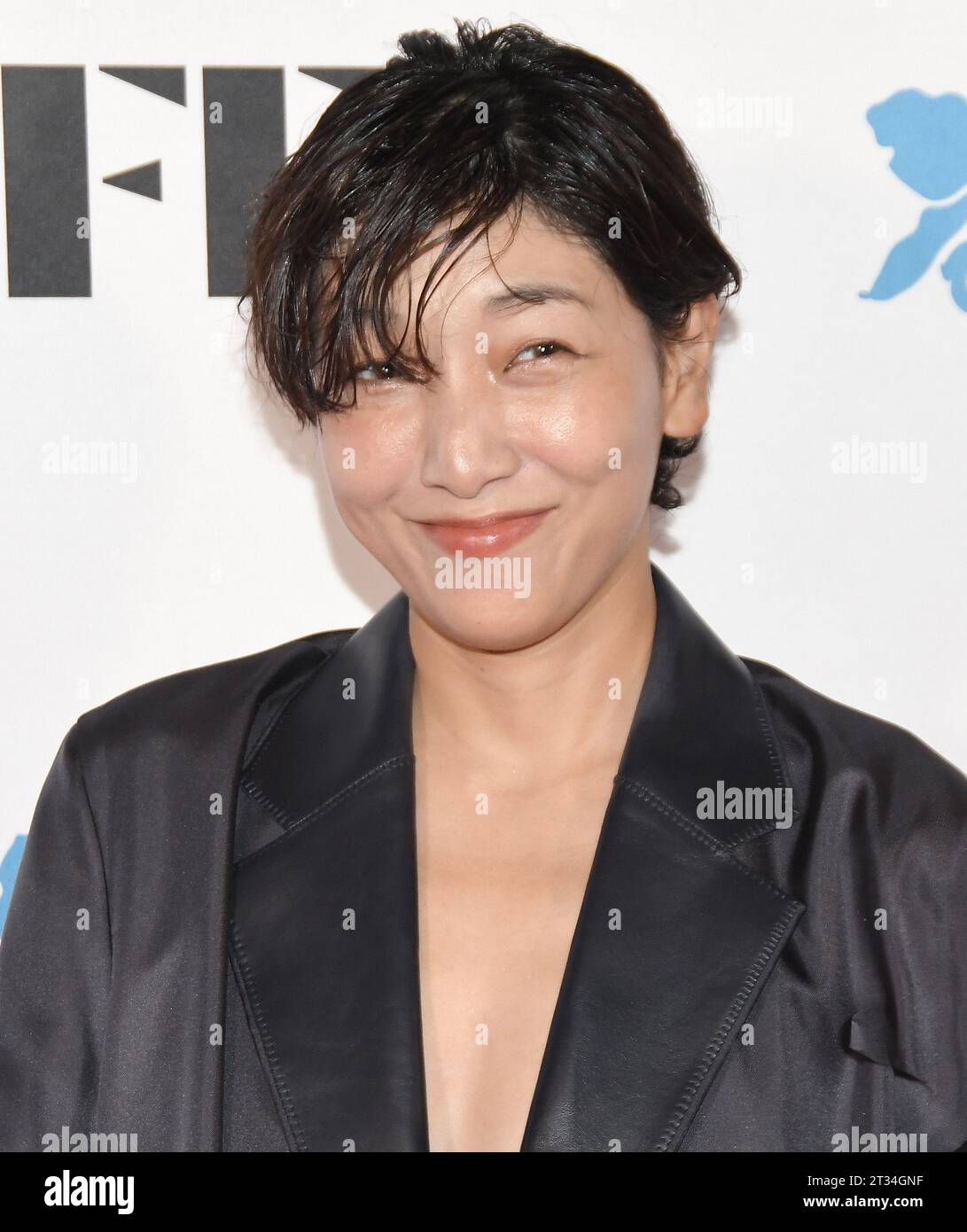 Los Angeles, États-Unis. 22 octobre 2023. Sakura Ando au 43e gala annuel des prix du Festival international du film d'Hawaï qui s'est tenu à l'hôtel Halekulani à Honolulu, HI, le dimanche 22 octobre 2023. (Photo de Sthanlee B. Mirador/Sipa USA) crédit : SIPA USA/Alamy Live News Banque D'Images Los Angeles, États-Unis. 22 octobre 2023. Sakura Ando au 43e gala annuel des prix du Festival international du film d'Hawaï qui s'est tenu à l'hôtel Halekulani à Honolulu, HI, le dimanche 22 octobre 2023. (Photo de Sthanlee B. Mirador/Sipa USA) crédit : SIPA USA/Alamy Live News Banque D'Images