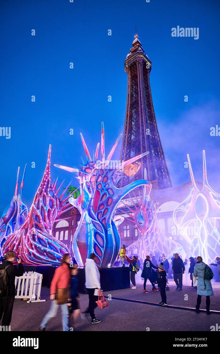 L'événement annuel Lightpool à Blackpool illuminaion. Odyssey et la tour Blackpool Banque D'Images