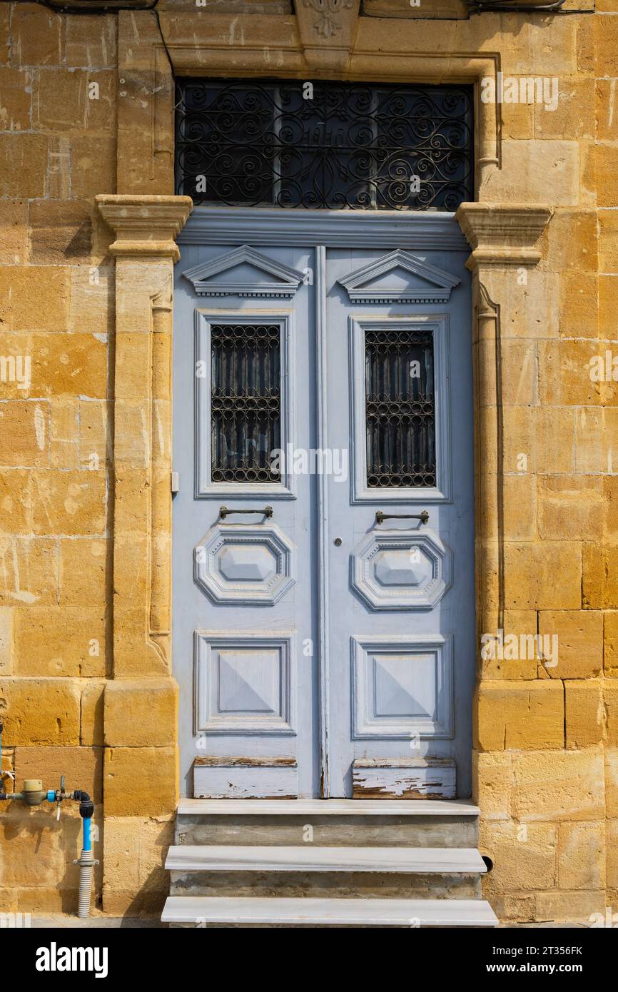 Ancienne maison chypriote traditionnelle porte d'entrée, Nicosie, Chypre Banque D'Images