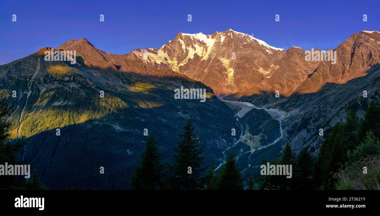Italie, Piémont, face est du Monte Rosa à l'aube Banque D'Images