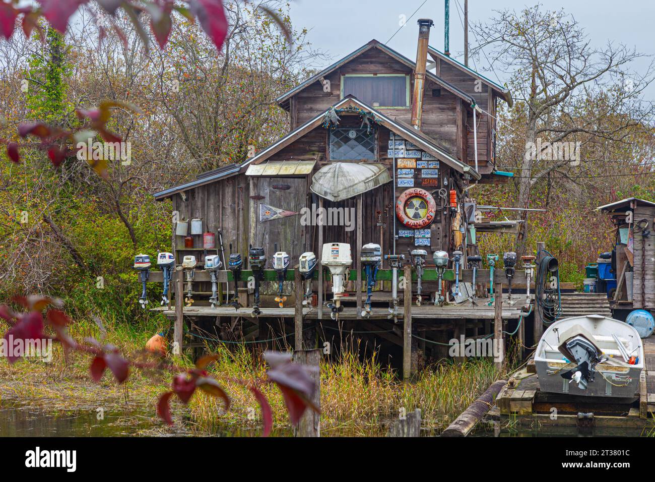 Chalet rustique sur pilotis à Finn Slough à Richmond Colombie-Britannique Canada Banque D'Images