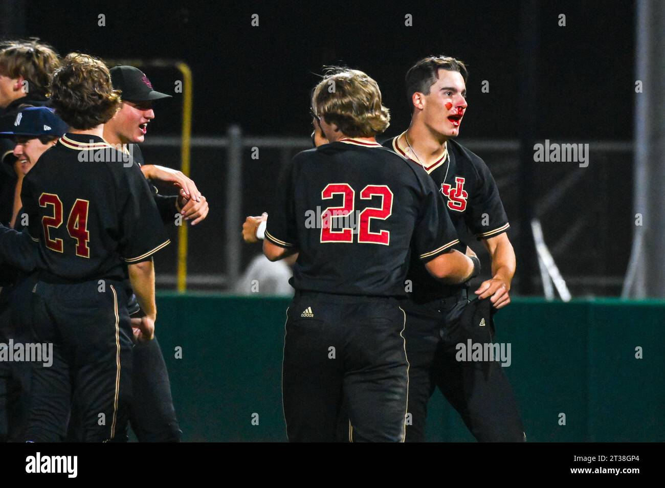 Les Lions de JSerra célèbrent après les finales de baseball de la Section Sud de la CIF 1 vendredi, mai. 19, 2023 à long Beach, Californie. Les Lions de JSerra battent Banque D'Images