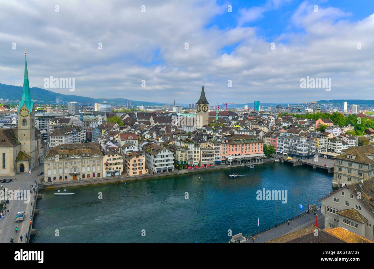 Vue de dessus du centre-ville historique de Zurich, Suisse. Banque D'Images