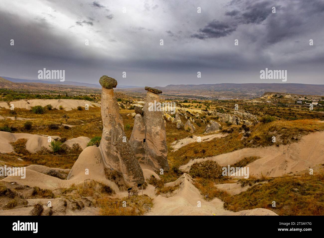 Formation rocheuse les trois beautés ou trois grâces, die drei Schönen, die drei Grazien, en Cappadoce, Turquie. Banque D'Images