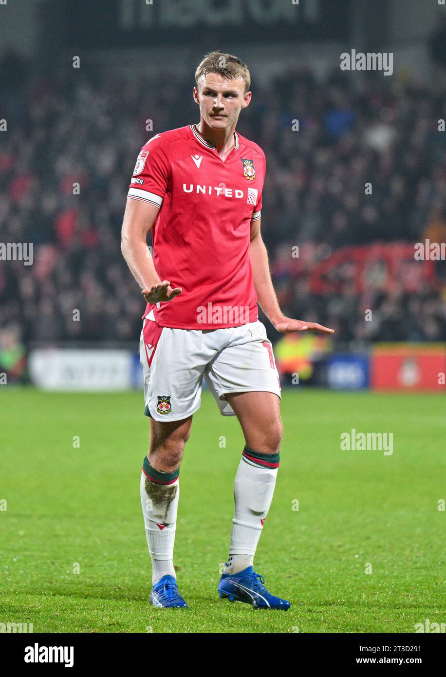 Sam Dalby 18# de Wrexham Association football Club, lors du match Sky Bet League 2 Wrexham vs Sutton United à Stok CAE Ras, Wrexham, Royaume-Uni, le 24 octobre 2023 (photo de Cody Froggatt/News Images) Banque D'Images