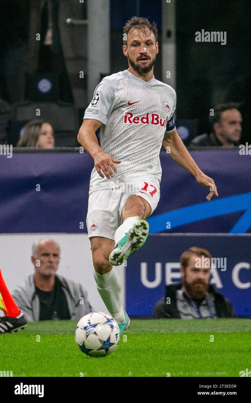 Milan, Italie - octobre 24 2023 - Champions League - Inter-Salzburg - andreas ulmer fc salzburg crédit : Kines Milano/Alamy Live News Banque D'Images Milan, Italie - octobre 24 2023 - Champions League - Inter-Salzburg - andreas ulmer fc salzburg crédit : Kines Milano/Alamy Live News Banque D'Images