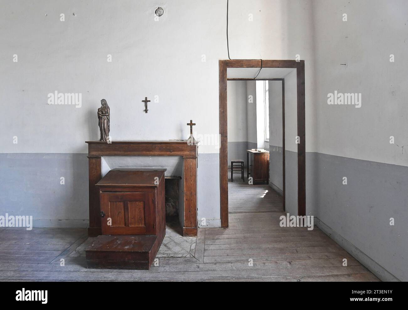 Neuville-sous-Montreuil (Nord de la France), 20 juillet 2021 : Chartreuse notre-Dame des Prés, monastère des Chartreuses. Bâtiment en cours de restauration Banque D'Images