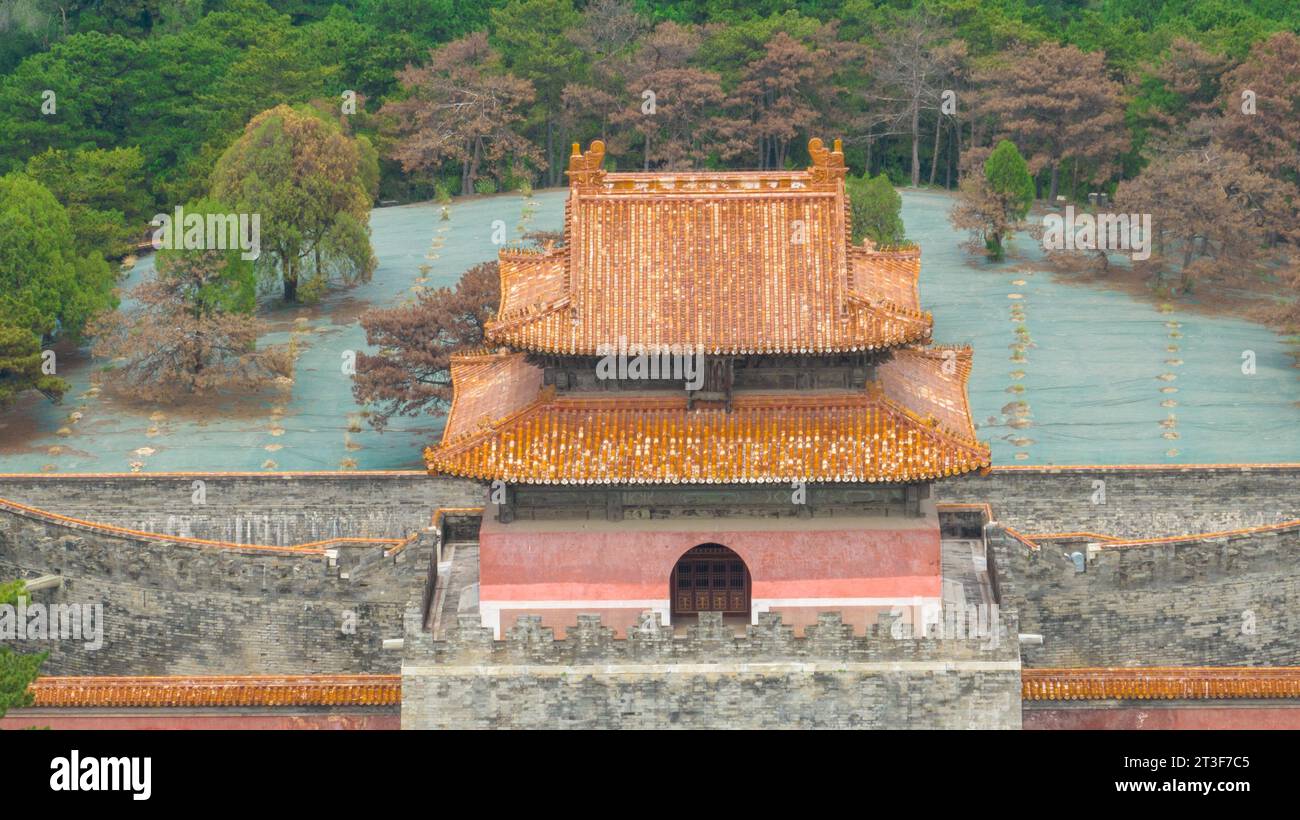 Ville de Zunhua, Chine - 27 août 2023 : photo aérienne prise de la zone pittoresque de Yuling (Mausolée de Qianlong) de la tombe orientale de la dynastie Qing. Banque D'Images