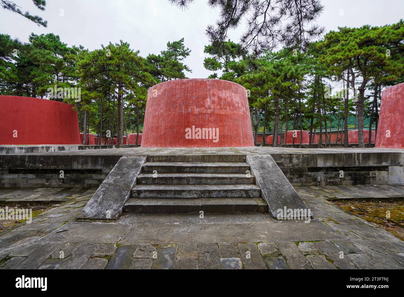 La tombe royale Baoding est située dans les tombes orientales de la dynastie Qing, dans le nord de la Chine Banque D'Images