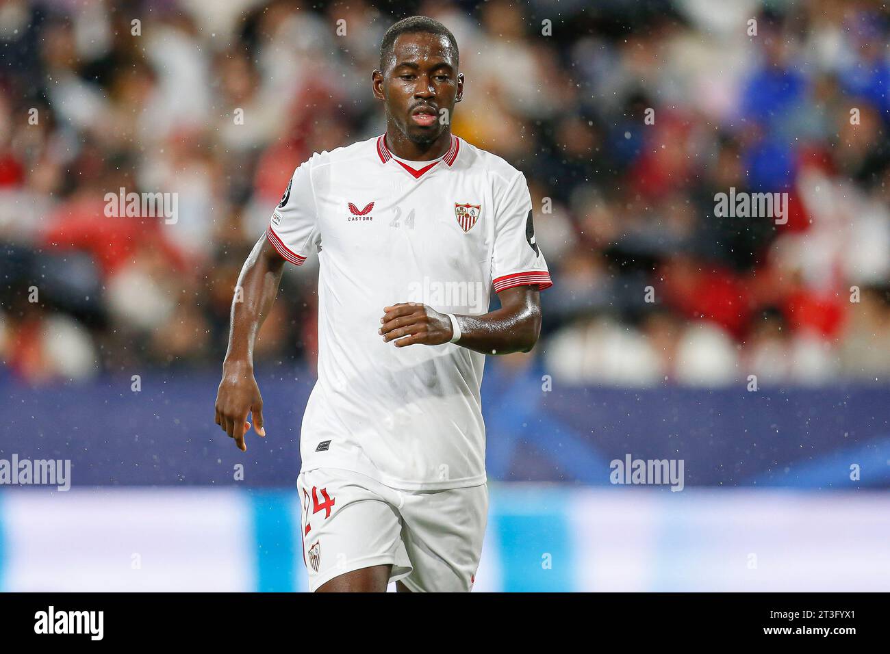 Séville, Espagne. 24 octobre 2023. Boubakary Soumare du Sevilla FC lors du match de l'UEFA Champions League, groupe B, entre le Sevilla FC et l'Arsenal FC a joué au stade Ramon Sanchez Pizjuan le 24 octobre 2023 à Séville, en Espagne. (Photo Antonio Pozo/pressinphoto/Sipa USA)PHOTO) crédit : SIPA US/Alamy Live News Banque D'Images
