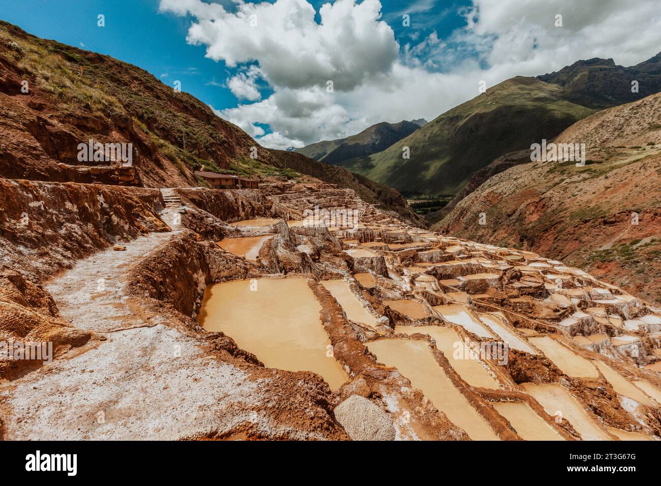 Mines de sel de Maras, ils sont situés dans la Vallée Sacrée des Incas Cusco Banque D'Images