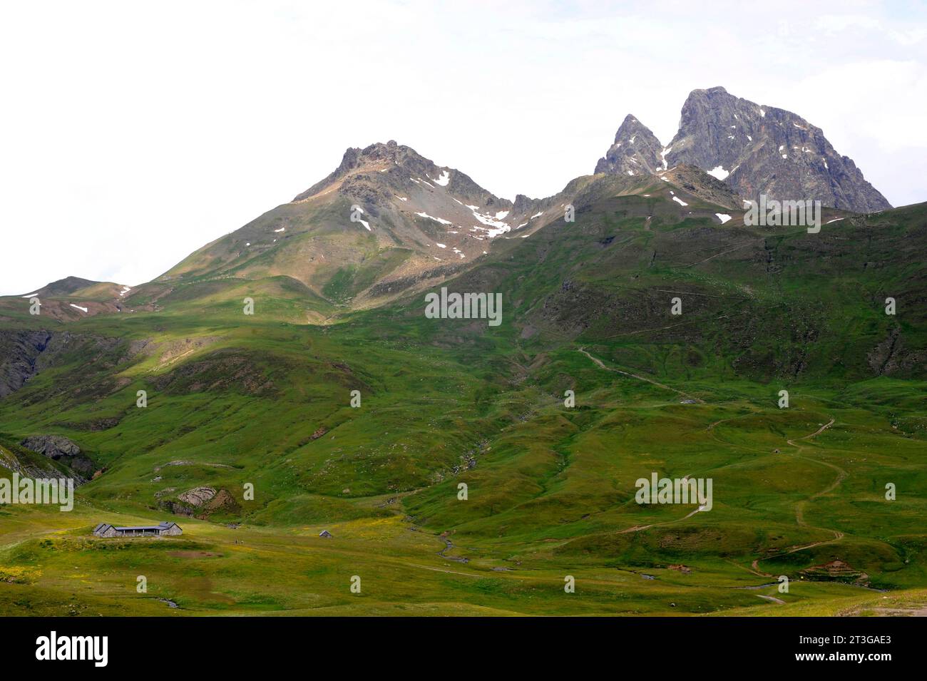 Midi d'Ossau vu de El Portalet. Vallée de Tena, Alto Gallego, Sallent de Gallego, province de Huesca, Aragon, Espagne. Banque D'Images