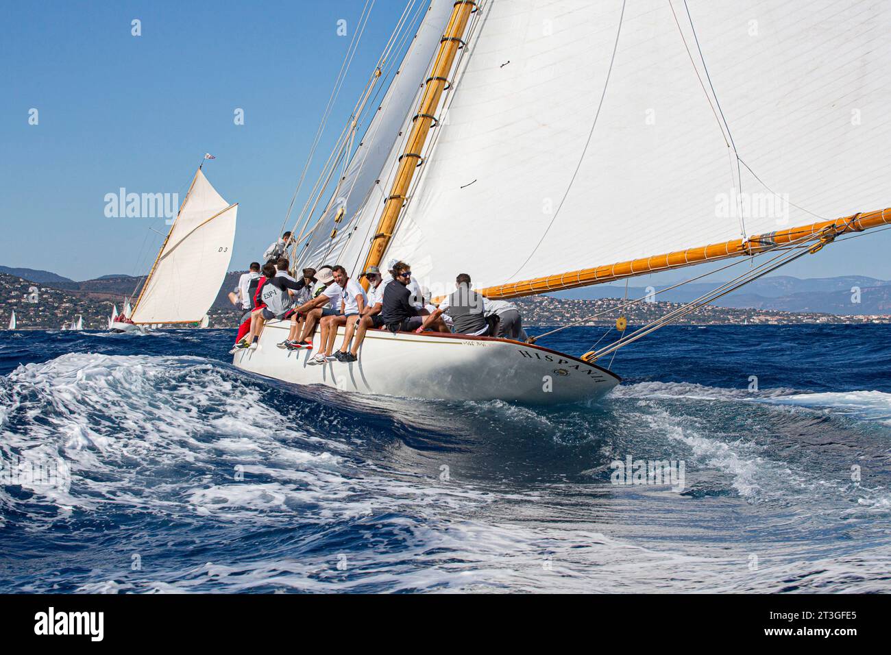 France, Var, Saint Tropez, voiles de Saint Tropez 2017, en régate lors du Rolex Trophy réservé aux voiliers traditionnels, Hispania (D5), conçu par l'architecte naval écossais William Fife pour le roi Alphonse XIII d'Espagne et construit en 1909, Banque D'Images