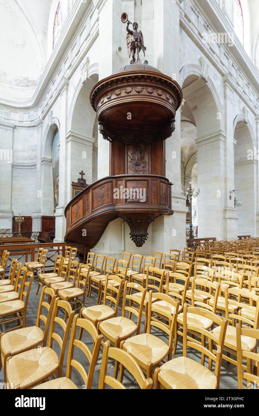 France, Charente Maritime, la Rochelle, cathédrale Saint Louis de la Rochelle construite entre 1742 et 19 sous le second Empire (milieu du XIXe siècle), le pulpît Banque D'Images