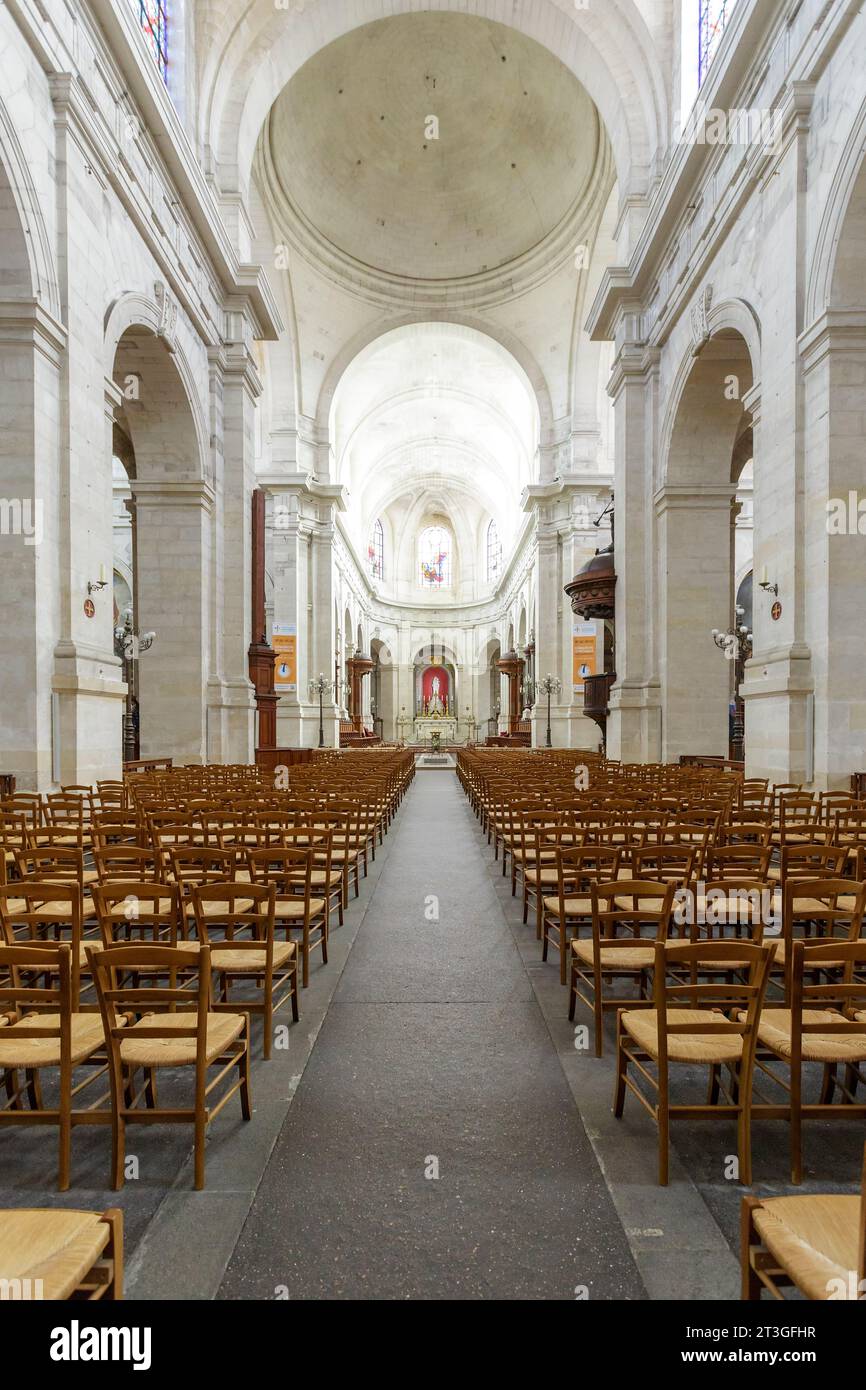 France, Charente Maritime, la Rochelle, cathédrale Saint Louis de la Rochelle construite entre 1742 et 19 sous le second Empire, théchoir et nef Banque D'Images