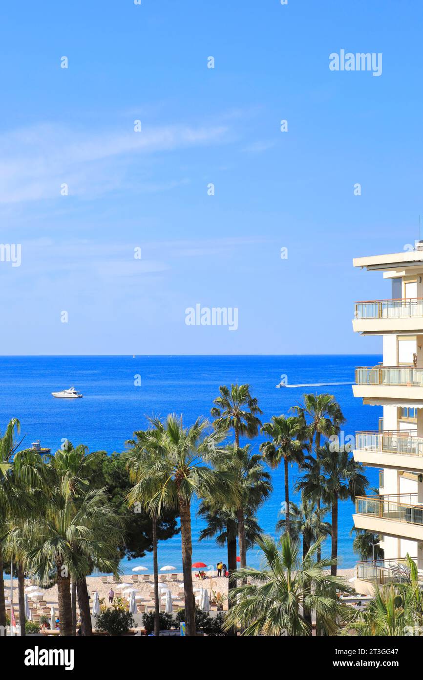 France, Alpes Maritimes, Cannes, la Croisette, Hôtel Mondrian, vue de l'hôtel sur la plage privée Banque D'Images