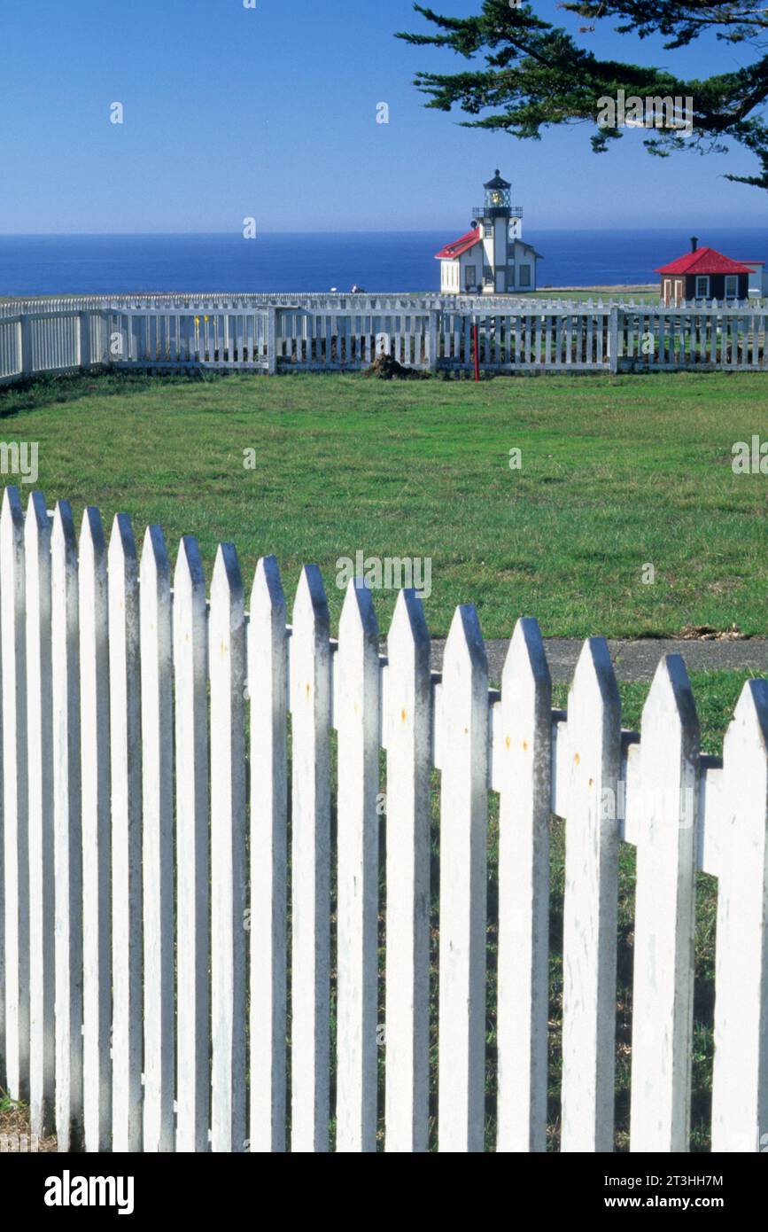 Phare de point Cabrillo, parc historique d'État de point Cabrillo, Californie Banque D'Images