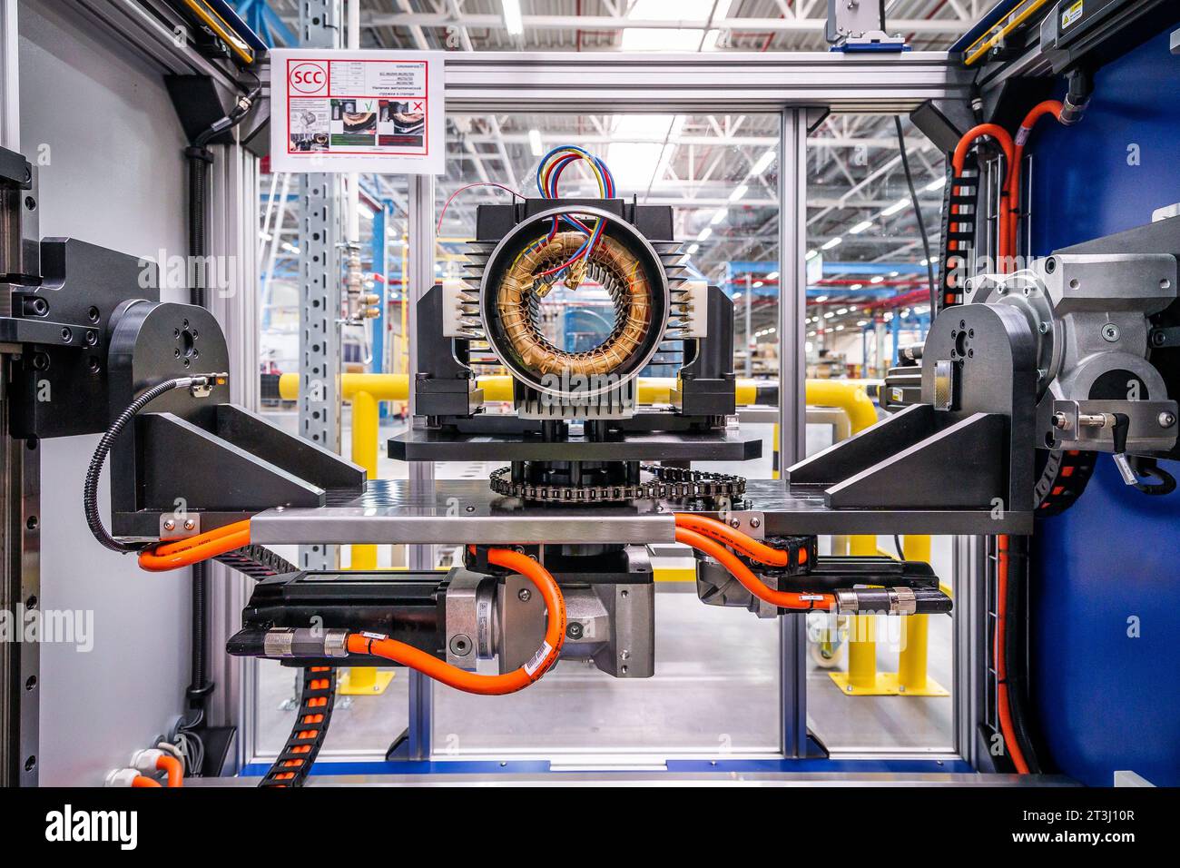 Moteur électrique pour l'industrie des pompes vue verticale avant prête à l'assemblage Banque D'Images