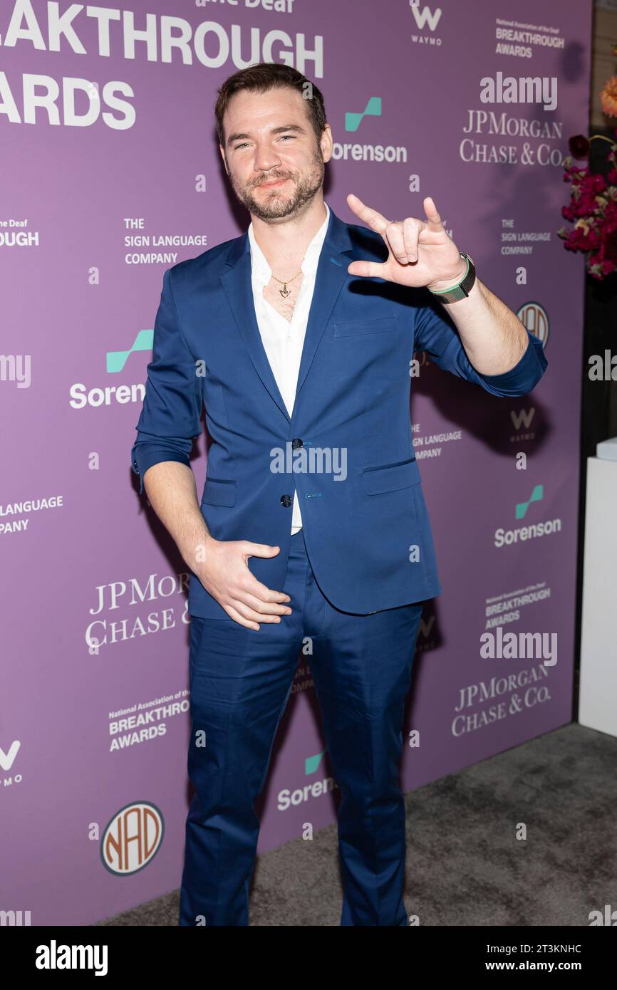 Los Angeles, États-Unis. 25 octobre 2023. Daniel Durrant assiste à l'arrivée de la National Association of the Deaf's Breakthrough Awards au pavillon Audrey Irmas à Los Angeles, CA, le 25 octobre 2023. (Photo de Corine Solberg/SipaUSA) crédit : SIPA USA/Alamy Live News Banque D'Images
