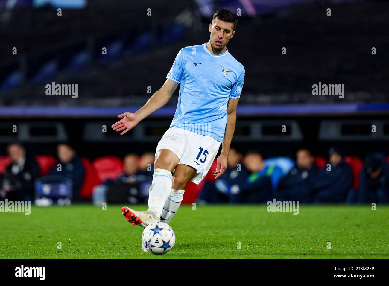 ROTTERDAM, PAYS-BAS - 25 OCTOBRE : Nicolo Casale (SS Lazio) lors du match Groupe E - UEFA Champions League 2023/24 entre le SC Feyenoord et le SS Lazio AT Banque D'Images
