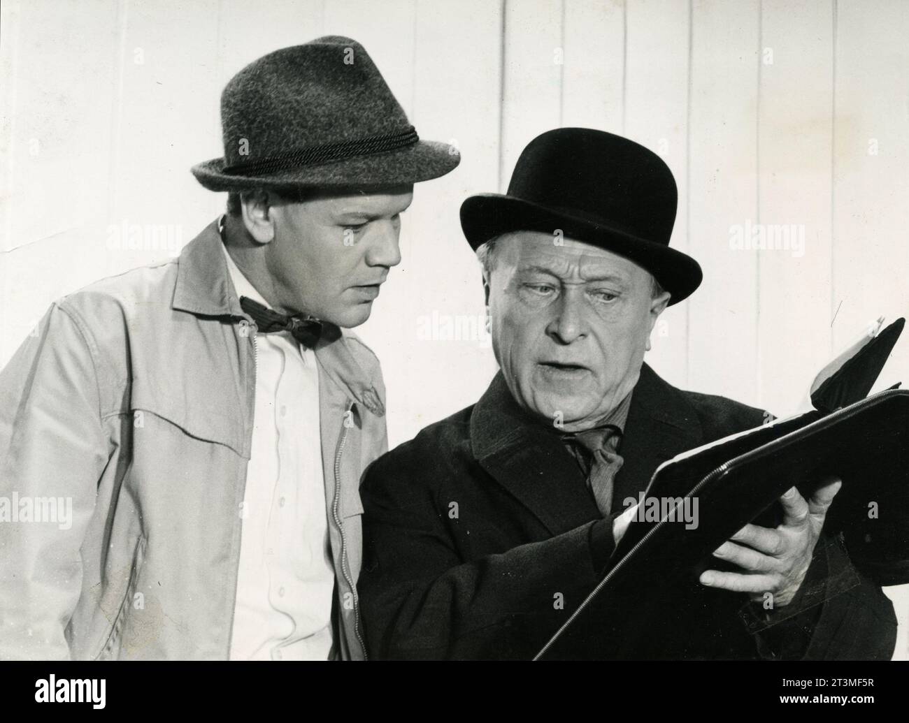 Les acteurs danois Jørgen RYG et Hans W. Petersen dans le film School for suicide (Selvmordsskolen), Danemark 1964 Banque D'Images