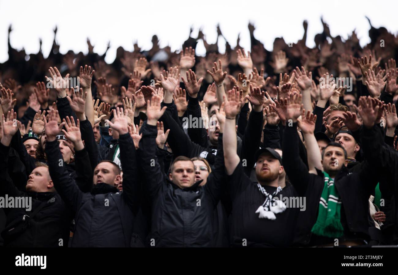 Cologne, Allemagne. 22 octobre 2023. Ventilateurs Gladbach 1. FC Köln - Borussia Mönchengladbach 22.10.2023 Copyright (nur für journalistische Zwecke) par : M Banque D'Images