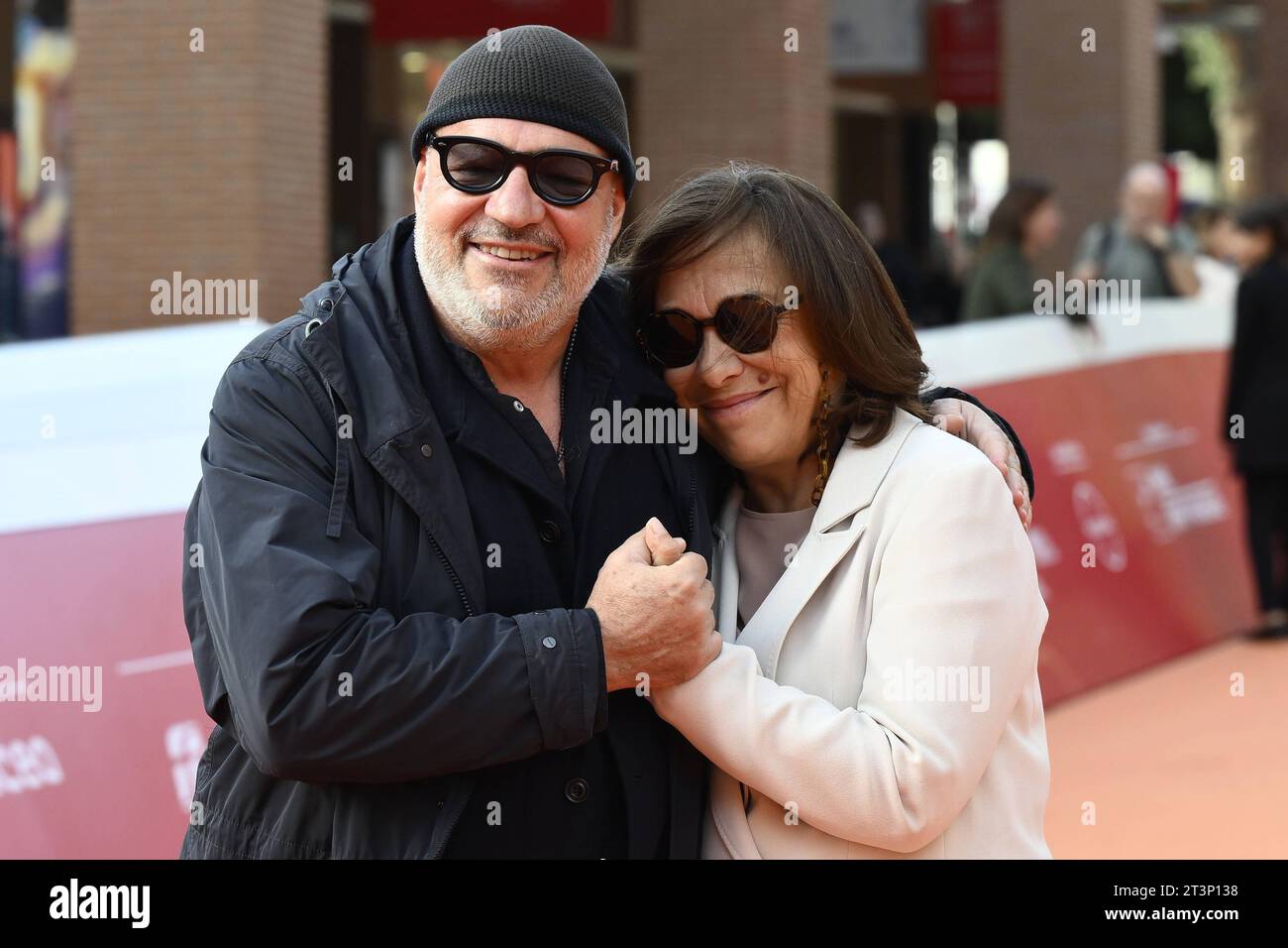 Actualités - Festival du film de Rome 18e édition - JOUR 9 Gianfranco Rosi participe à un tapis rouge lors de la 18e édition du Festival du film de Rome, 26 octobre 2023, Auditorium Parco della Musica, Rome, Italie. Auditorium de Rome Parco della Musica Italie Copyright : xDomenicoxCippitellix/xLiveMediax LPN 1103344 crédit : Imago/Alamy Live News Banque D'Images