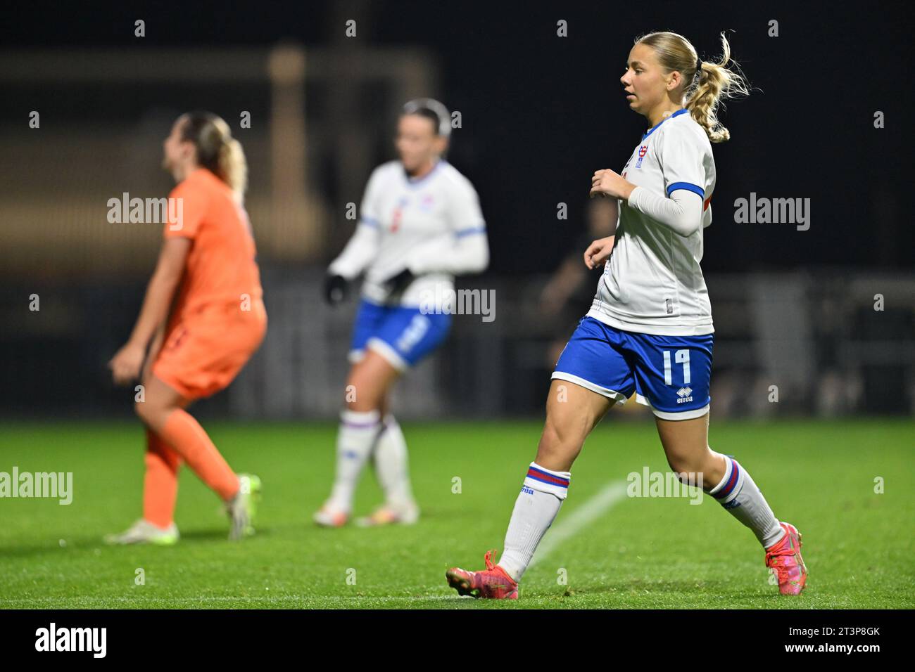 Natalia Dansdottir Olsen (19 ans) des Îles Féroé photographiée lors d'un match de football féminin entre les équipes nationales féminines de moins de 19 ans des pays-Bas et des Îles Féroé lors de la ronde de qualification féminine des moins de 19 ans de l'UEFA lors de la première journée de match dans le Groupe A6 le mercredi 25 octobre 2023 à Tubize , Belgique . PHOTO SPORTPIX | David Catry Banque D'Images