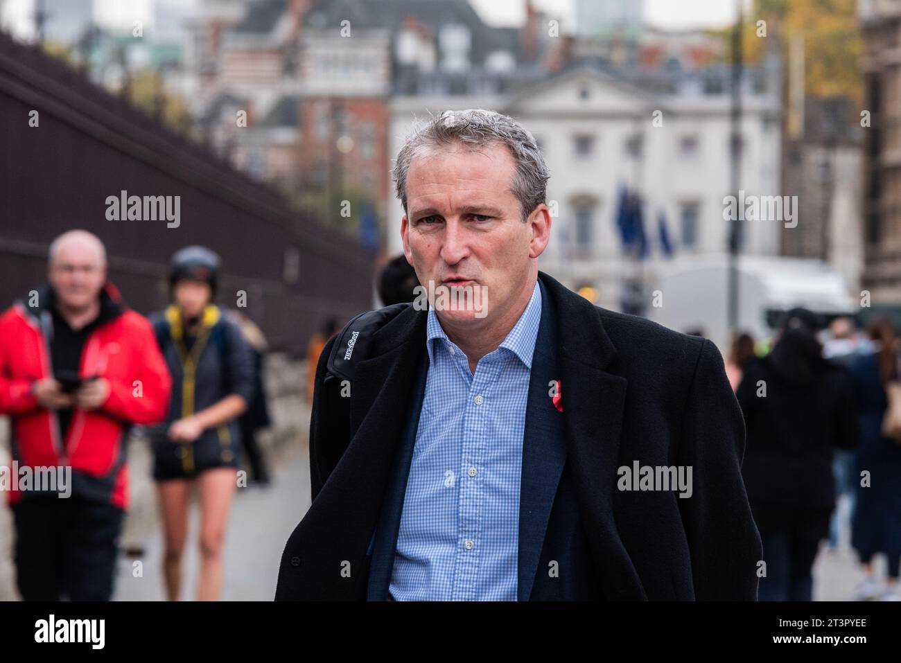 Damian Hinds MP arrivant à la Chambre des communes pour leur dernière journée de débats avant que le Parlement est dissous en vue de l'élection générale Banque D'Images