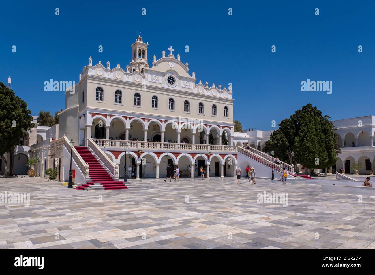 Tinos, GR - 4 août 2023 : Sainte Église de la Vierge Marie Evangelistria Banque D'Images