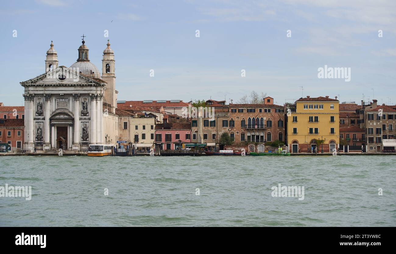 Church St. Marie du Rosaire (italien : Chiesa di Santa Maria del Rosario connue sous le nom de I Gesuati) sur l'île Guidecca à Venise. VENISE - 5 MAI 2019 Banque D'Images