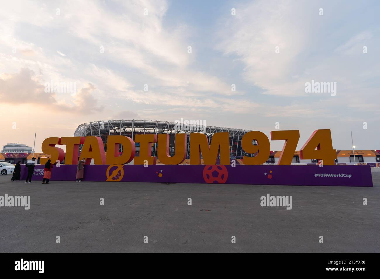 Doha, Qatar - 10 décembre 2022 : le stade 974, anciennement connu sous le nom de stade Ras Abu Aboud, est un stade de football construit à Doha, au Qatar, pour la 202 Banque D'Images