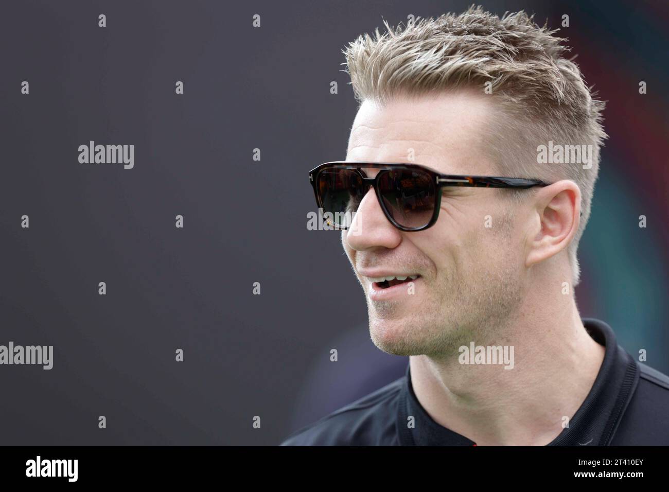Mexico, Mexico, Mexique. 27 octobre 2023. Nico Hulkenberg (pilote Haas) arrive pour la première journée d’essais avant le Grand Prix de Mexico 2023. (Image de crédit : © Luis E Salgado/ZUMA Press Wire) USAGE ÉDITORIAL SEULEMENT! Non destiné à UN USAGE commercial ! Banque D'Images