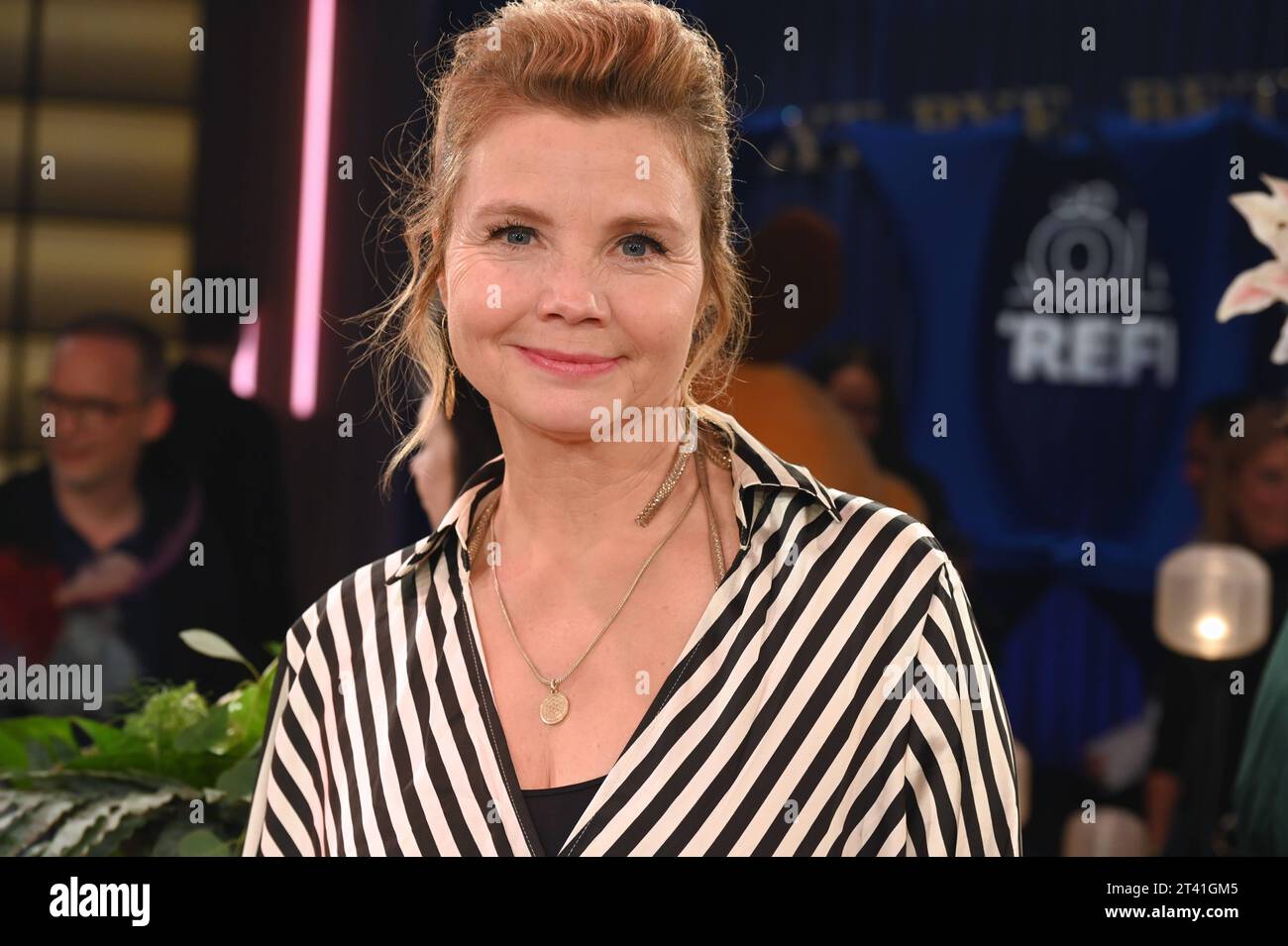 Die Schauspielerin Annette Frier zu Gast in der WDR Talkshow Kölner Treff bye Bye Bettina *** actrice Annette Frier invitée dans le WDR talk show Kölner Treff bye Bye Bettina Credit : Imago/Alamy Live News Banque D'Images