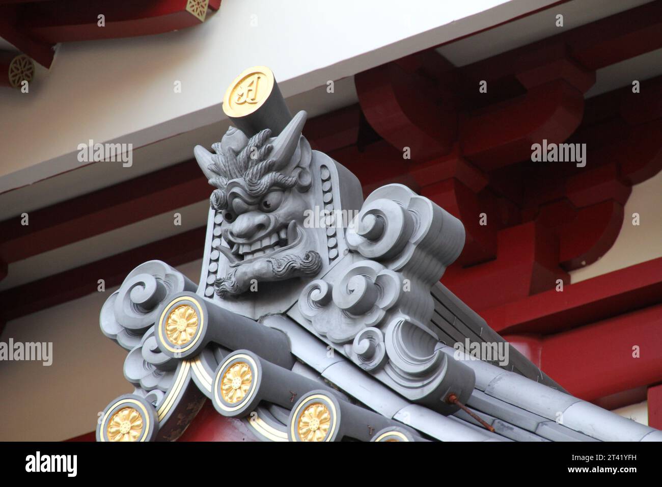 Une façade d'un temple bouddhiste à Singapour Banque D'Images