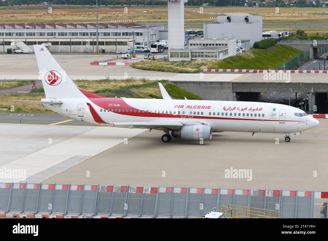Air Algerie Boeing 737 au roulage. Avion 737-800 de la compagnie aérienne Air Algérie. Avion B737 d'Air Algeria. Banque D'Images