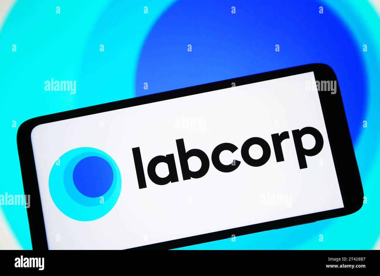 Ukraine. 27 octobre 2023. Sur cette photo, le logo LabCorp (Laboratory Corporation of America Holdings) est visible sur un écran de smartphone. Crédit : SOPA Images Limited/Alamy Live News Banque D'Images