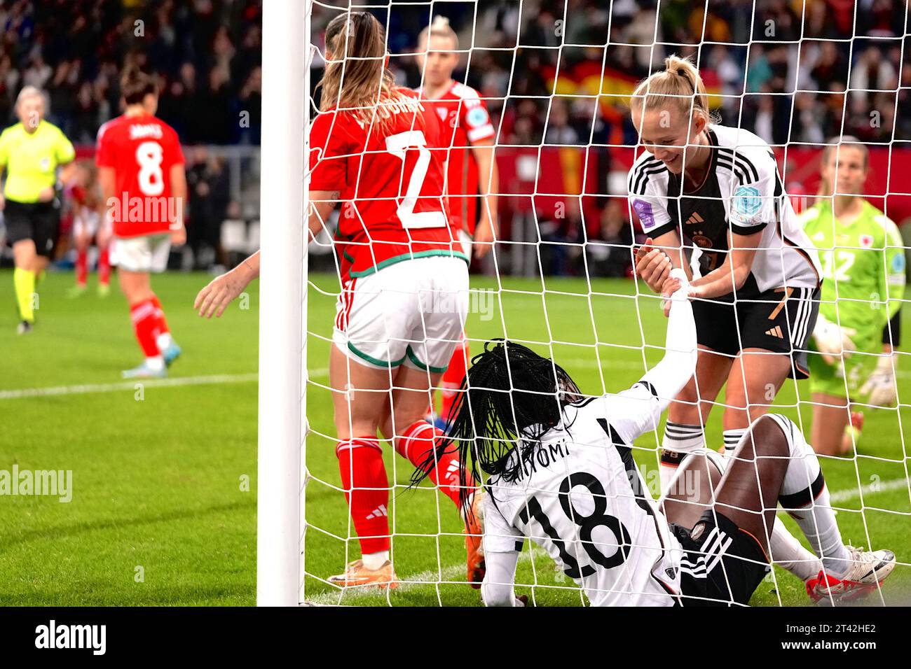 Programme Officiel Islande Vs Pays De Galles - 11 Octobre 2024, UEFA Nations League (16 Pages + Goodies)