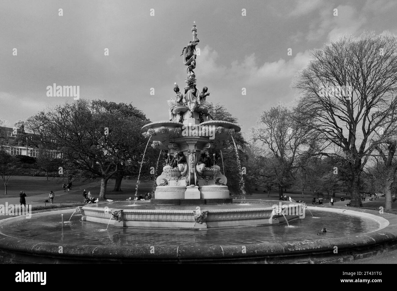 La fontaine Ross dans Princes Street Gardens, Édimbourg, Écosse, Royaume-Uni Banque D'Images