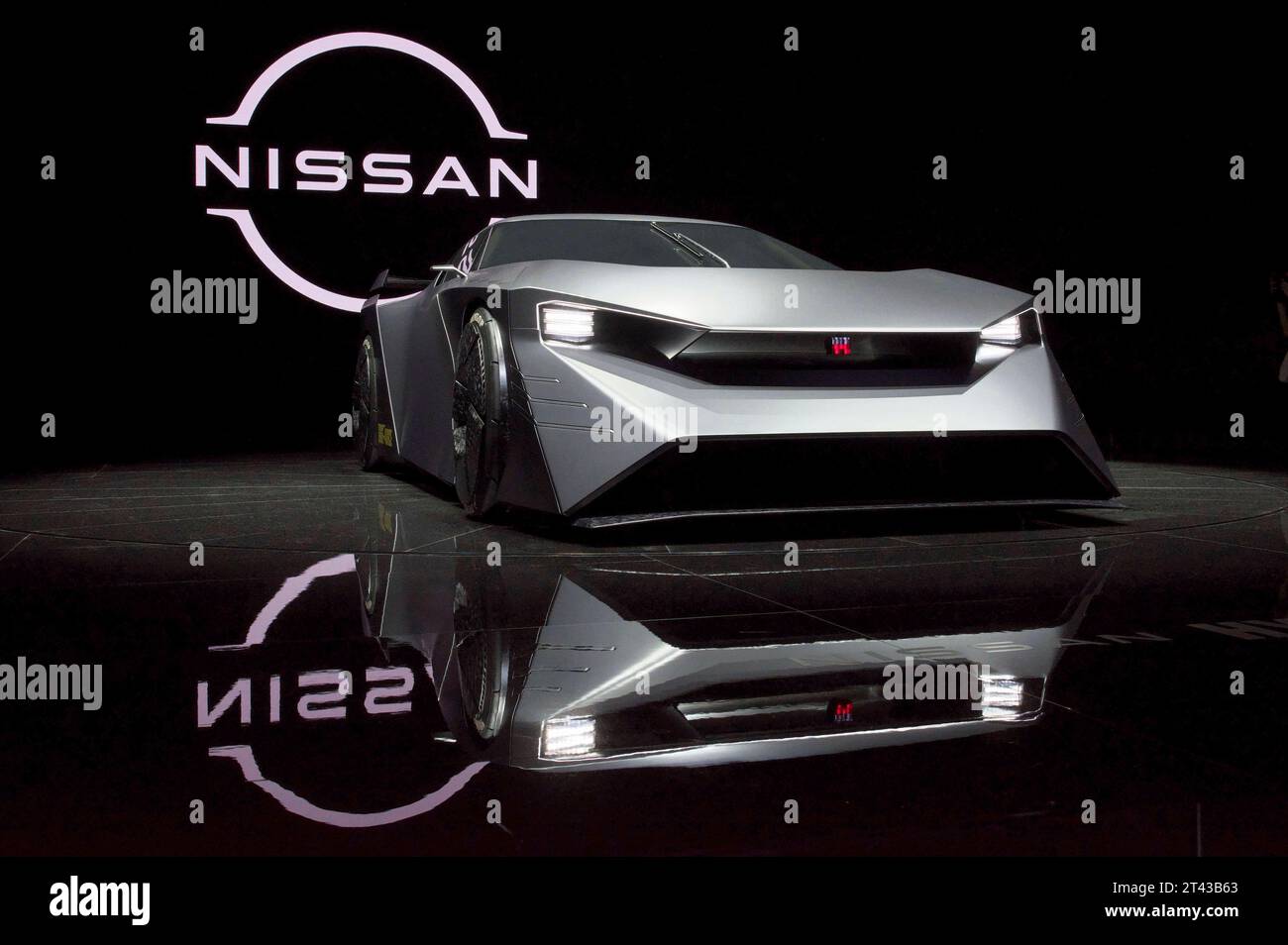 Nissan Hyper Force concept auf der Japan Mobility Show 2023 auf dem Messegelände Tokyo Big Sight. Tokio, 28.10.2023 *** Nissan Hyper Force concept au Japan Mobility Show 2023 au Tokyo Big Sight Exhibition Center Tokyo, 28 10 2023. Photo:XK.xNarax/xFuturexImagex Mobility show 3060 crédit : Imago/Alamy Live News Banque D'Images