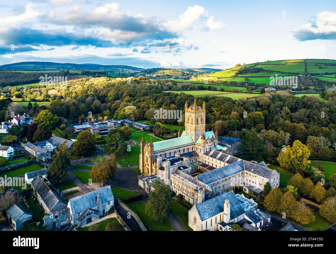 Abbaye de Buckfast d'un drone, Buckfast, Totnes, Devon, Angleterre Banque D'Images