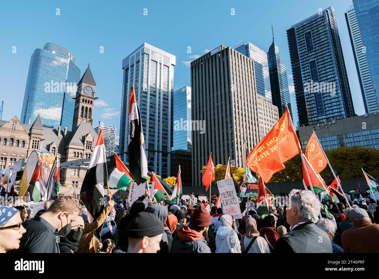 Toronto, Canada - 28 octobre 2023 : le cœur de Toronto bat avec les sentiments palestiniens, dénonçant l'offensive israélienne à Gaza Banque D'Images