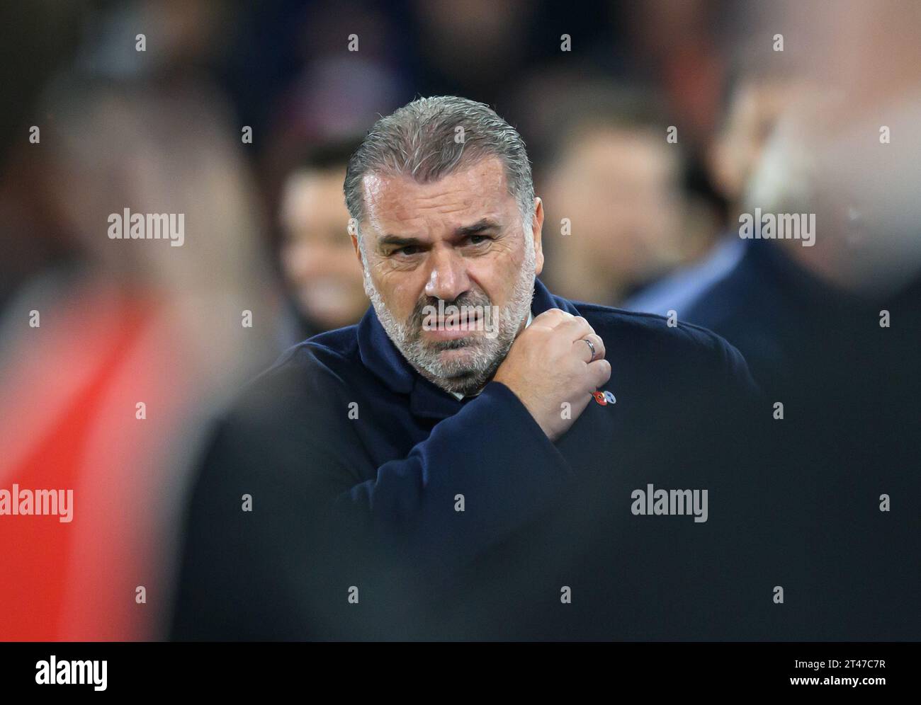 Londres, Royaume-Uni. 23 octobre 2023 - Tottenham Hotspur - Fulham - Premier League - Tottenham Hotspur Stadium. Tottenham Hotspur Manager Ange Postecoglou pendant le match contre Fulham. Crédit photo : Mark pain / Alamy Live News Banque D'Images