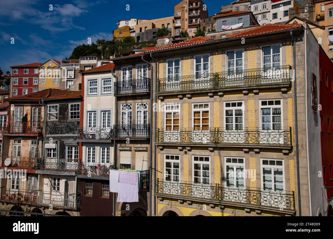 Maisons riveraines, Cais da Ribeira, Porto, Portugal Banque D'Images