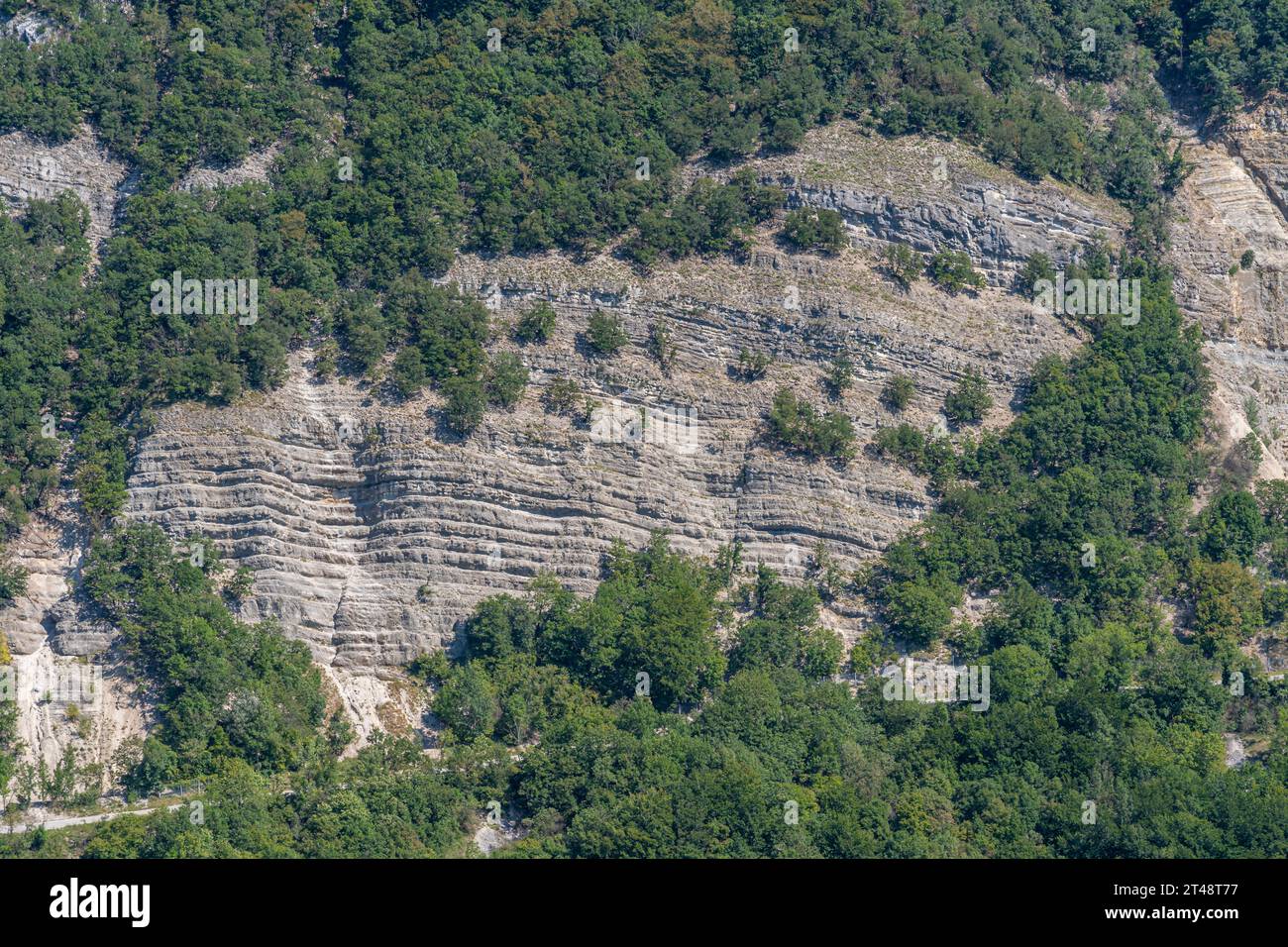 Vue dtetail du rocher de la Combe de l'Enfer depuis la montagne Vuache Banque D'Images