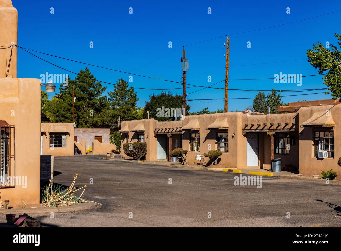 El Camino Motor Hotel le long de la route 66 à Albuquerque, Nouveau-Mexique, États-Unis [pas d'autorisation de l'établissement ; licence éditoriale uniquement] Banque D'Images