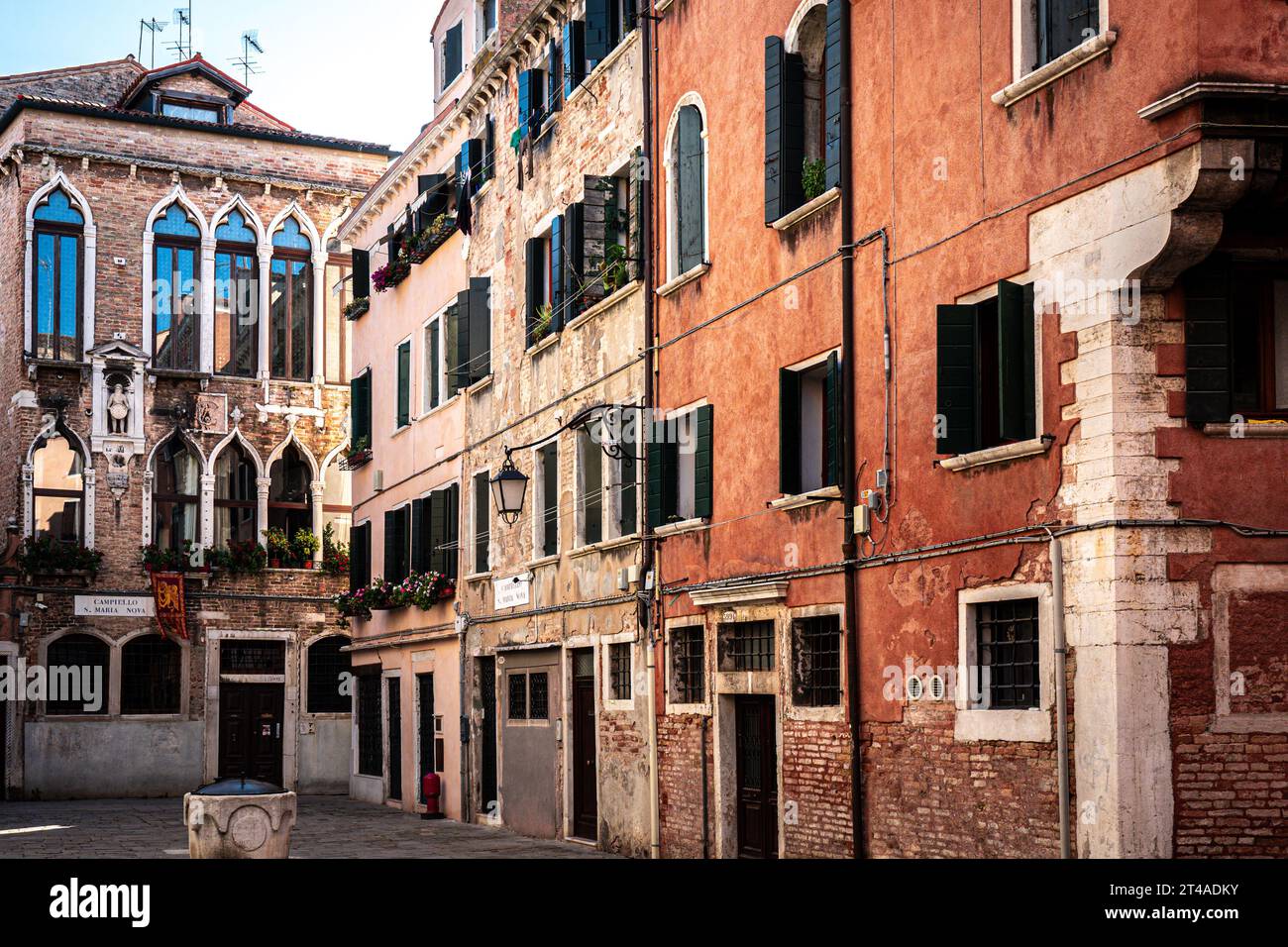 Campiello Santa Maria Nova vieux bâtiments autour de la petite place à Venise, Italie Banque D'Images